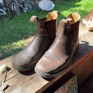 Blundstones